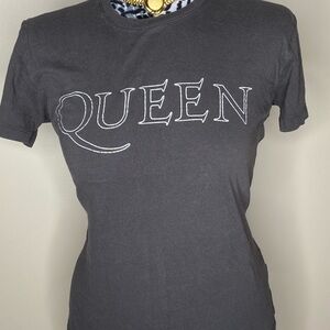 Que Gray Fitted Short Sleeve T-Shirt